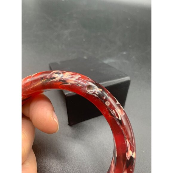 Chunky Plastic Bracelet Red White Black Swirls Marble Unusual Colors - Picture 5 of 6